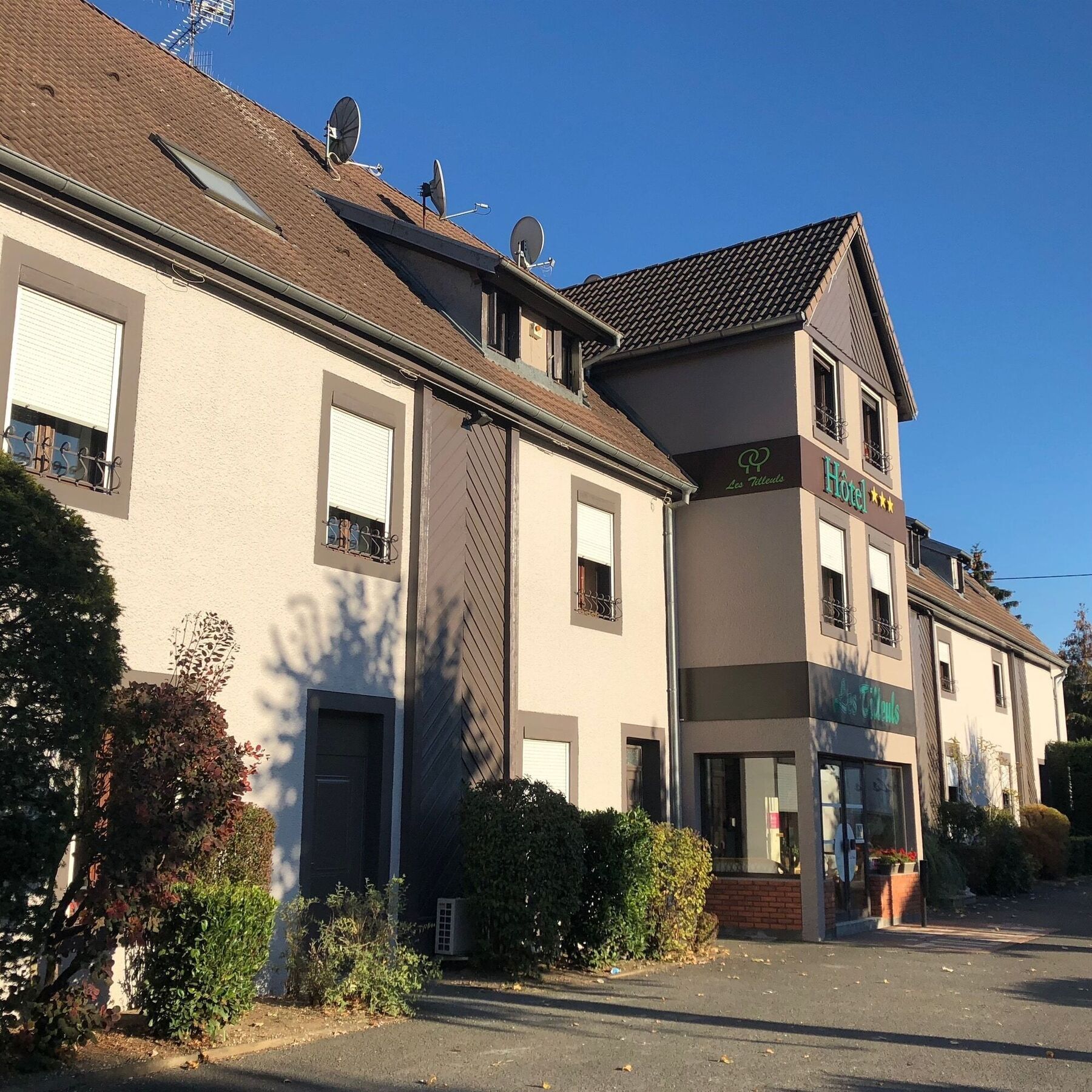 Les Tilleuls Montbeliard Sud オダンクール エクステリア 写真